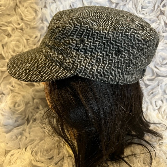 Gap S/M Women's Messenger Cap - Picture 2 of 7